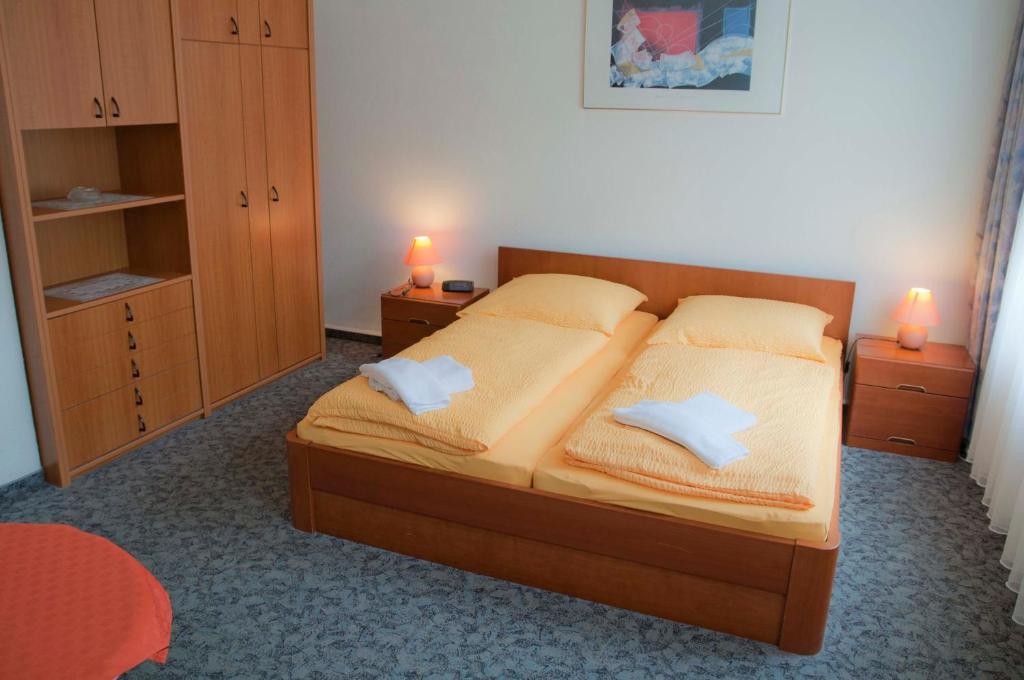 Pension Leipzig Georgplatz Kamer foto