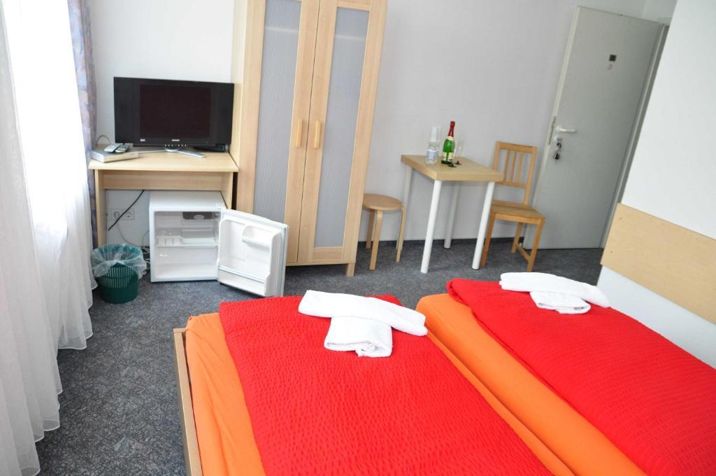 Pension Leipzig Georgplatz Kamer foto
