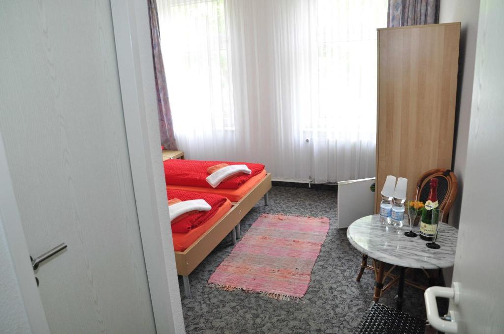 Pension Leipzig Georgplatz Kamer foto