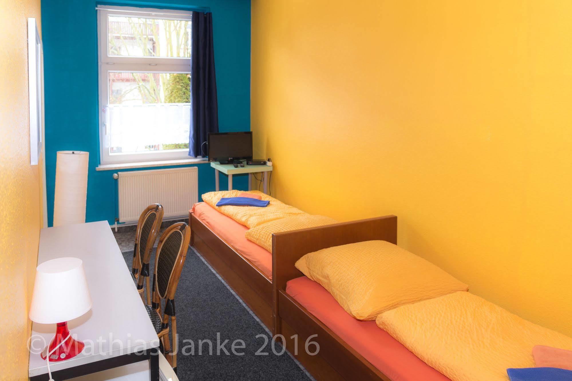Pension Leipzig Georgplatz Buitenkant foto