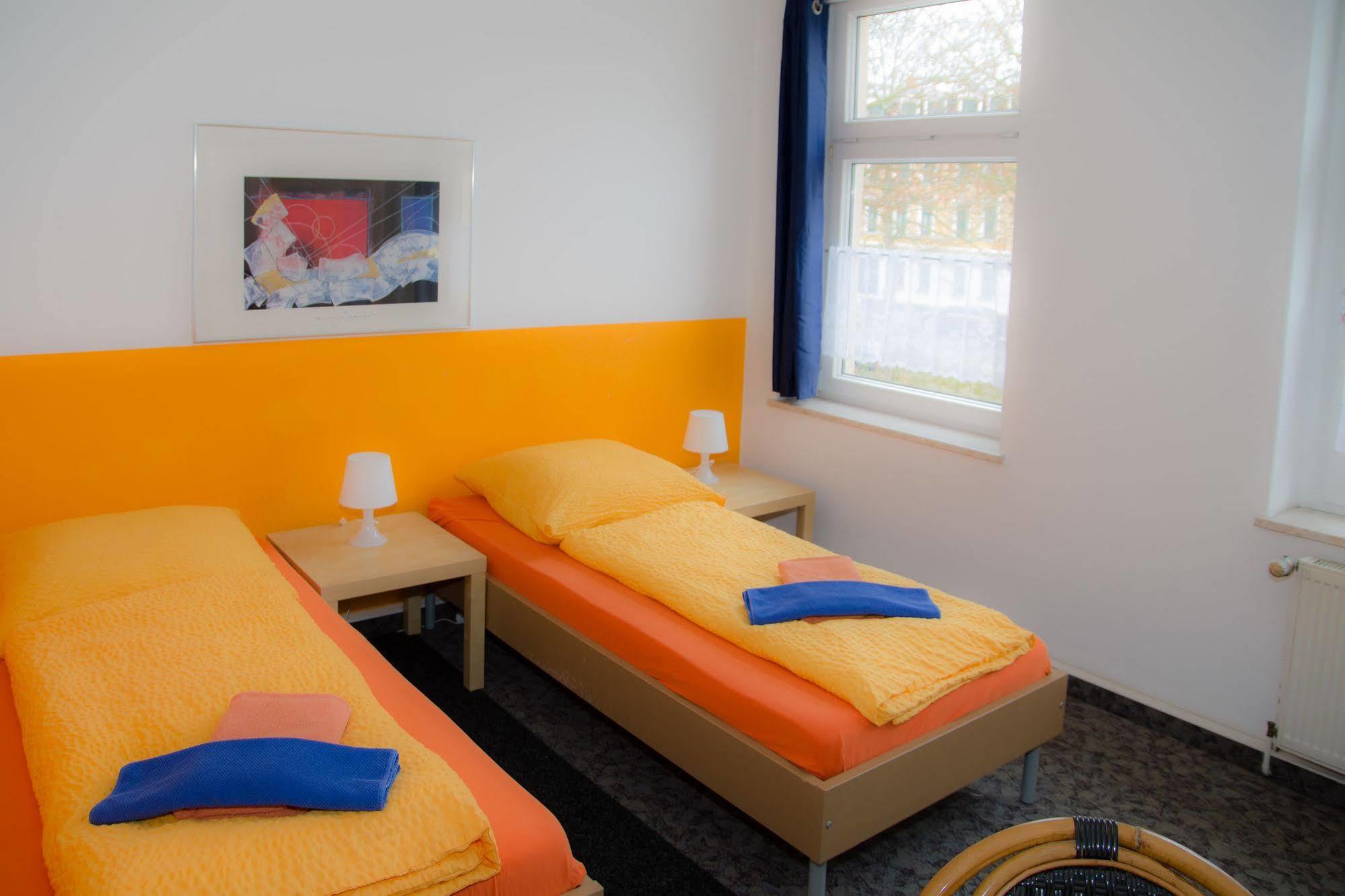 Pension Leipzig Georgplatz Buitenkant foto
